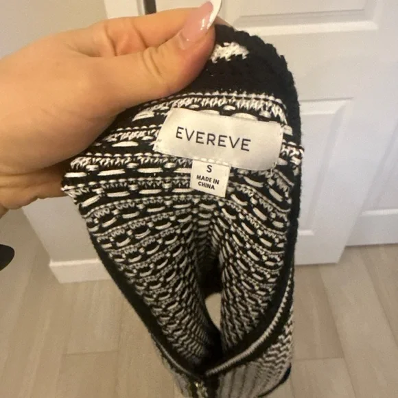 Evereve Willa Lady Like Vest - Picture 7 of 11